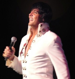 Shawn_Center_Elvis_Tribute_P [800x600]