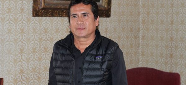 Pedro Marambio: “Escribir una historia en 100 palabras es un gran ejercicio literario” Pedro Marambio: “Escribir una historia en 100 palabras es un gran ejercicio literario”